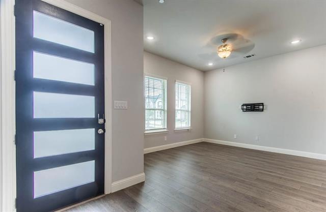 Foto principal - 12927 Couture Dr