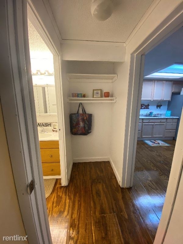 Foto del edificio - 1 br, 1 bath Apartment - 705 Springbrook Dr.