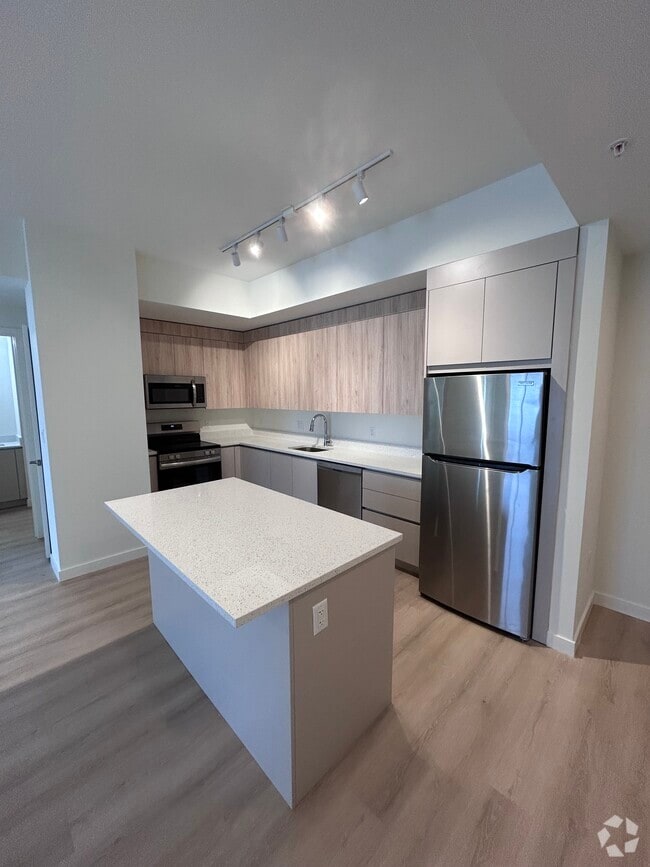 Building Photo - 302 Princeton Dr
