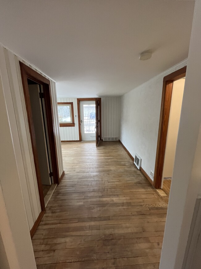 Front entry - 9045 Millward Ave