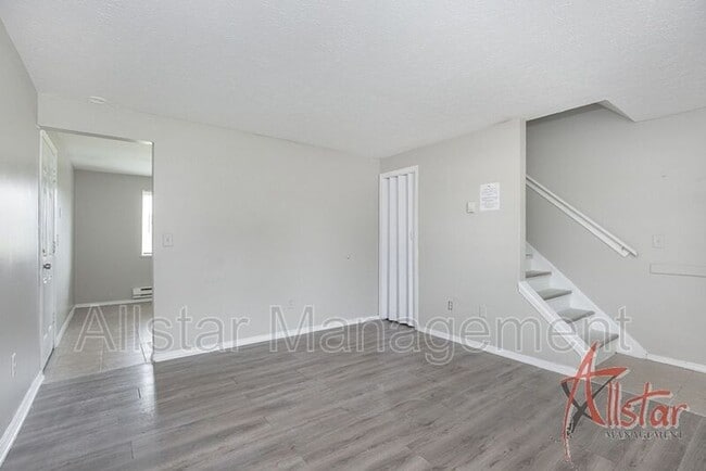 Building Photo - 1297 Fillmore Cir