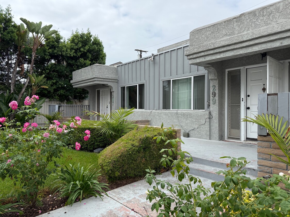 Building Photo - 299 N Lowena Dr