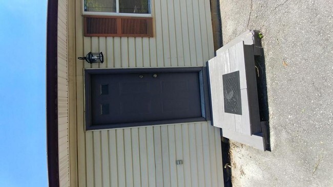 Building Photo - 410 Erwin Hwy #1
