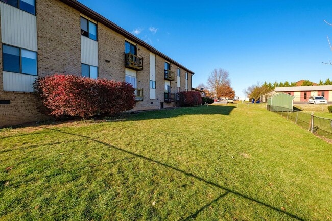 Foto del edificio - 2 Bed, 1 Bath Apartment