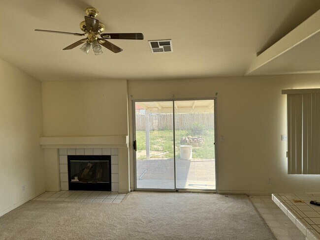 Foto del edificio - 8500 Ironwood Ave