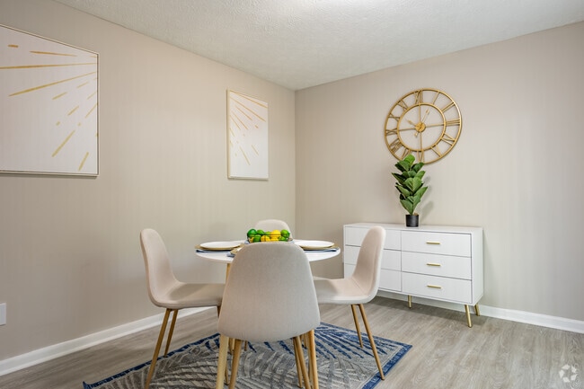 2HAB, 2BA - 1,090 ft² - The Cobb Apartments-Townhomes