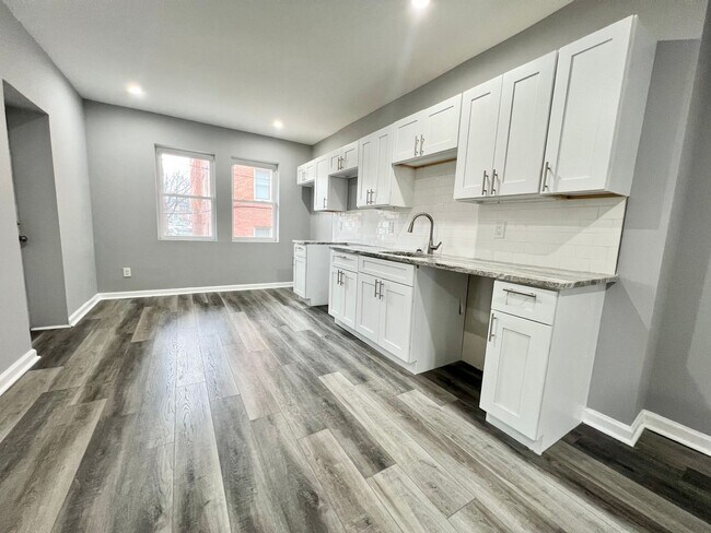 Building Photo - Anika Property 3 Bedroom