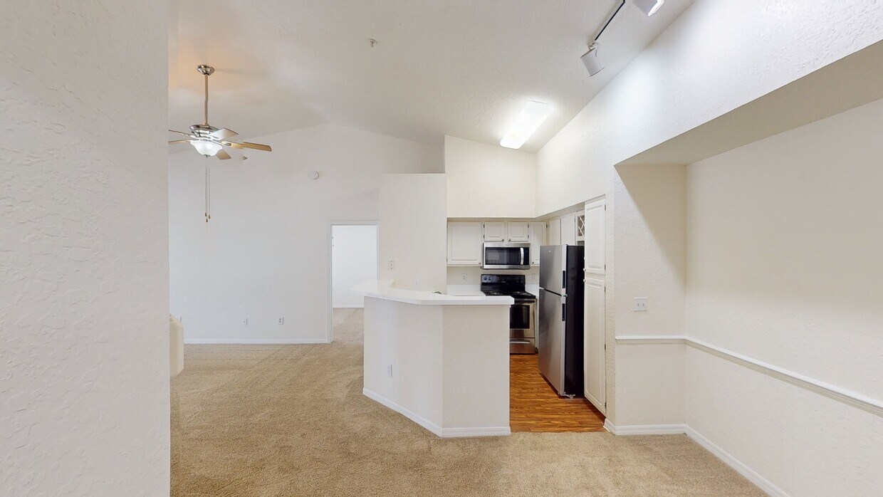 Photo - Ashton at Waterford Lakes Apartments