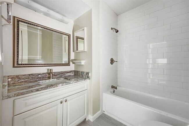 Foto del edificio - 3102 W Horatio St