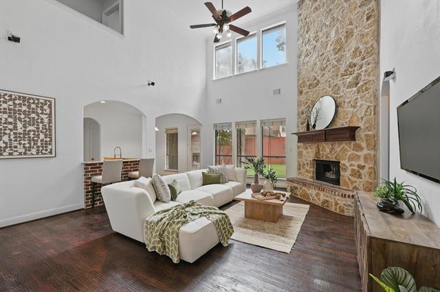 Foto del edificio - 3376 Castlewood Blvd