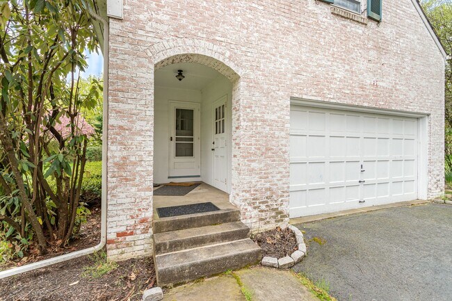 Foto del edificio - 384 N 26th St