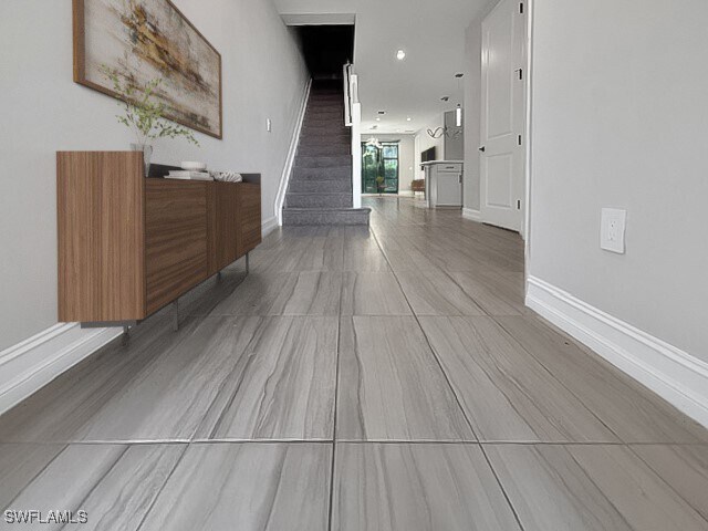 Foto del edificio - 7324 Rockefeller Dr