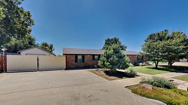 Foto del edificio - Very Nice 3 Bedroom Home with Storm Shelter!