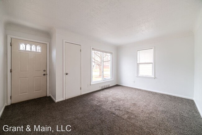 Building Photo - 3 br, 1 bath House - 19646 Garfield