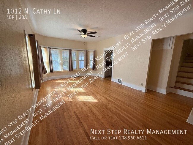 Foto del edificio - 1012 N Cathy Ln