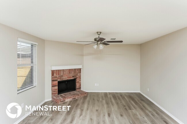 Foto del edificio - 9208 Quarter Horse Ln