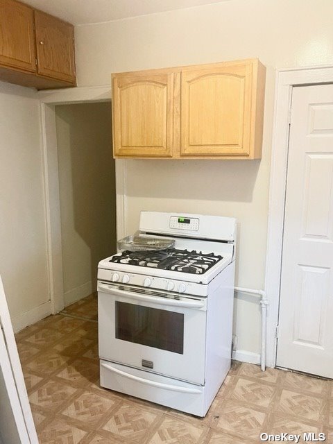 Foto del edificio - 103-17 171st St