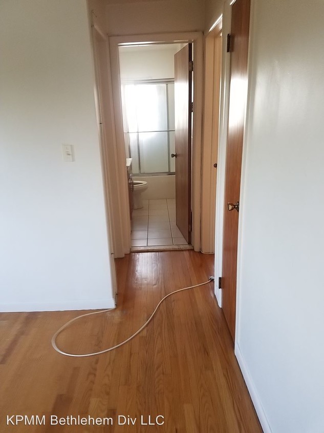 Foto principal - 1018 E Hamilton St