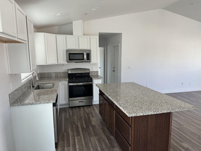 Building Photo - 10741 Jeremy Dr