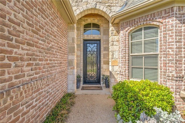 Building Photo - 2306 Marseilles Ct