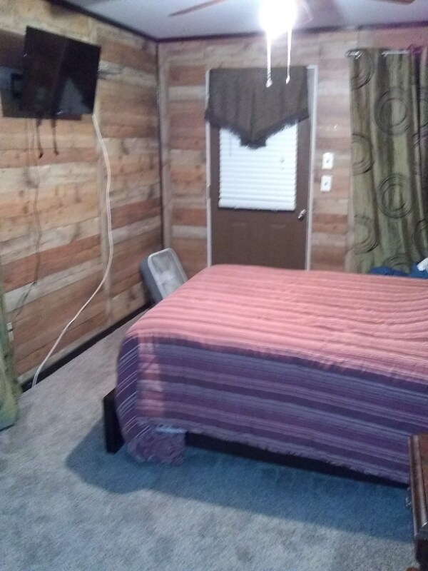 294 Courtney Ln Unit 294 Courtney ln, Cairo, GA 39827 Room for Rent