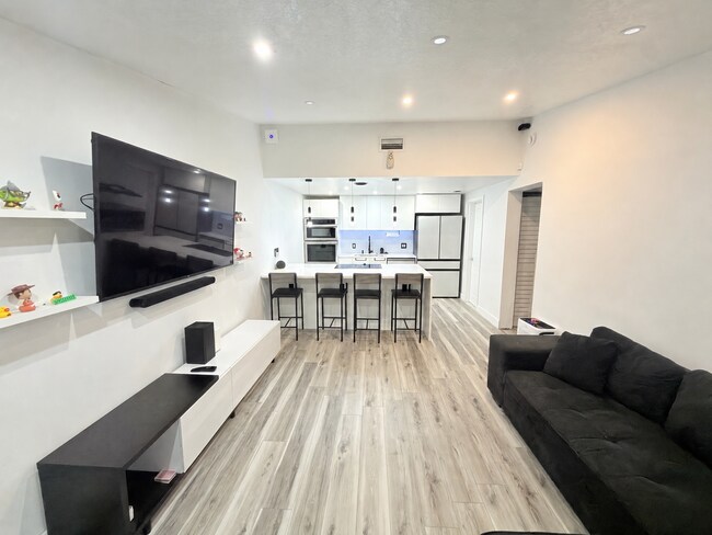 Foto del edificio - 7164 Southgate Blvd