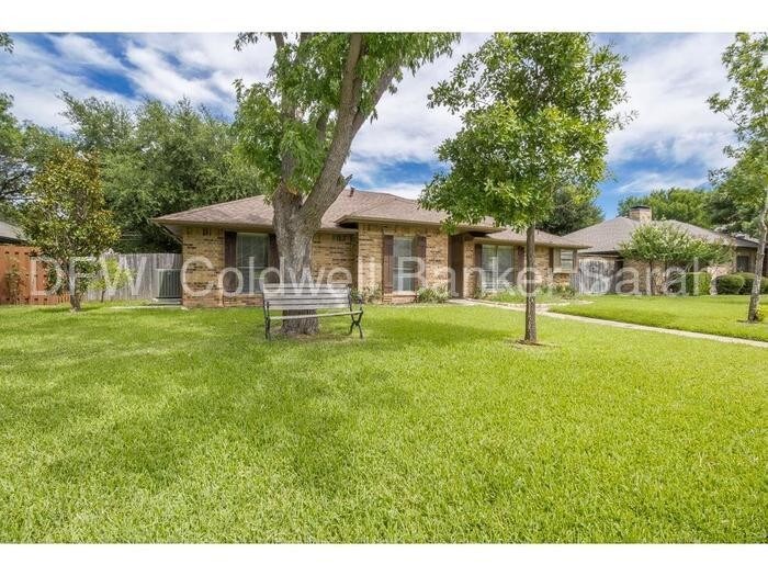 Primary Photo - 136 Mockingbird Ln, Coppell, TX, 75019