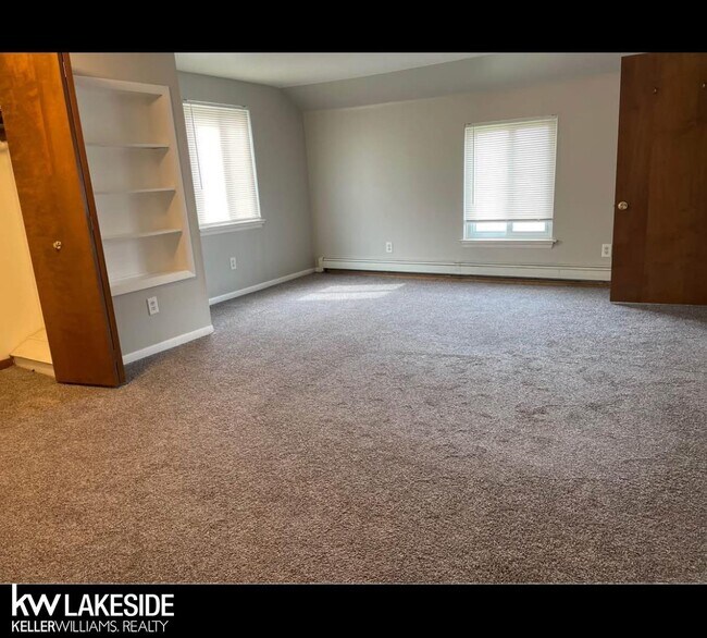 Foto del edificio - 324 E St Clair St