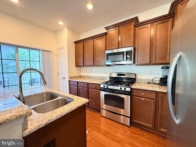 Building Photo - 3517 Sea Grass Ln