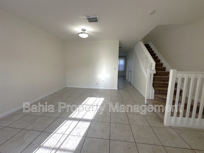 Building Photo - 11544 SW 151 Ave