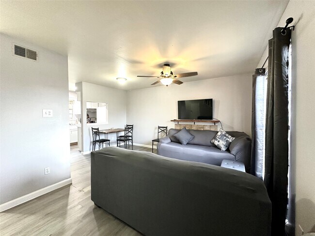 Foto del edificio - 4120 Hartt St