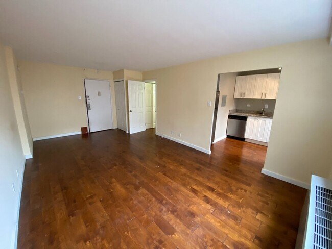 Foto del edificio - 1420 N Street NW #713