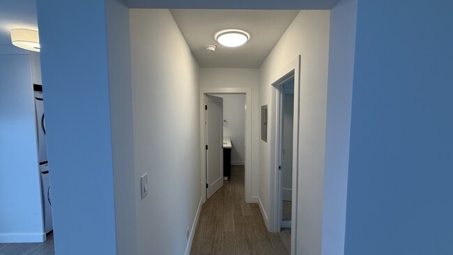 Foto del edificio - 2033 N Beachwood Drive