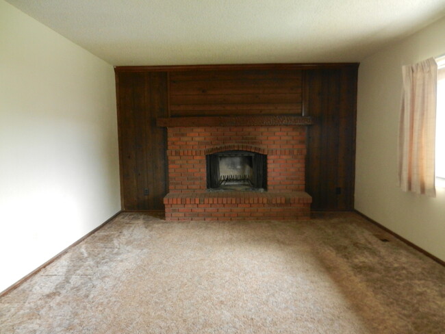 Building Photo - 124 Anna Dr