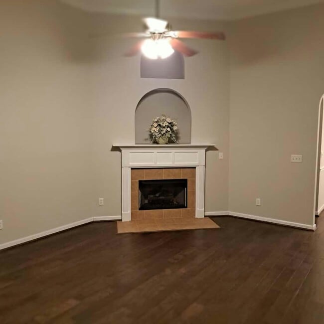 Foto del edificio - 4479 Flagstone Ln