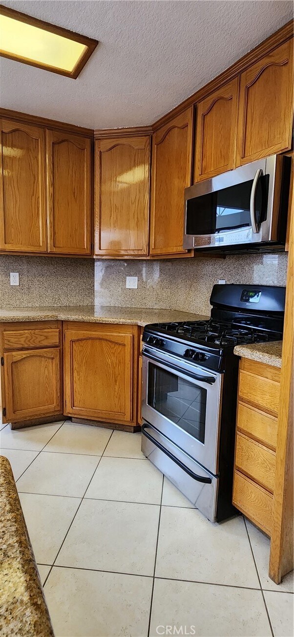 Foto del edificio - 15402 Daybreak Ln