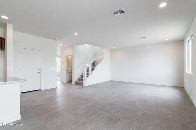 Building Photo - 8822 W Marshall Ave