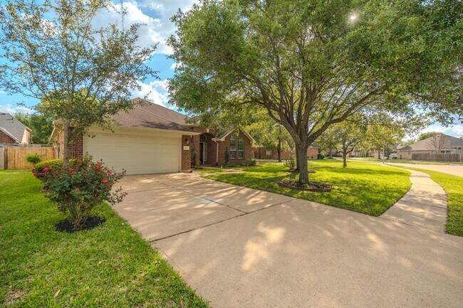 Building Photo - 6618 Trenton Lake Ln