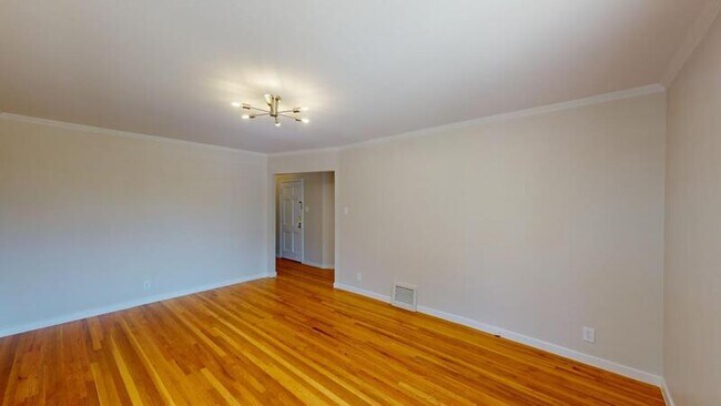 Foto del edificio - 1200 38th Avenue