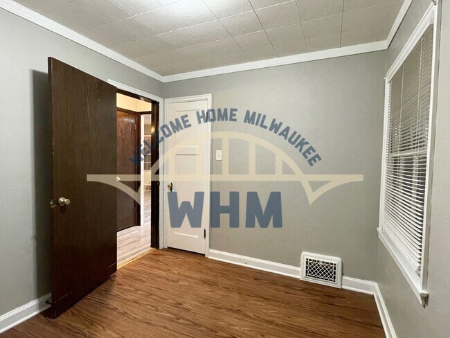 Foto del edificio - 5748 N 40th St