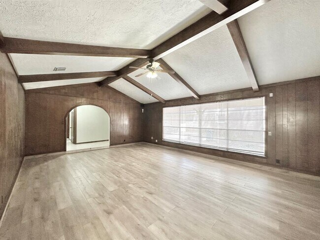 Building Photo - 9 Donys Ct
