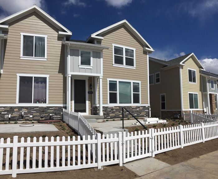 Primary Photo - Beautiful Row End Townhouse w 2 car attached