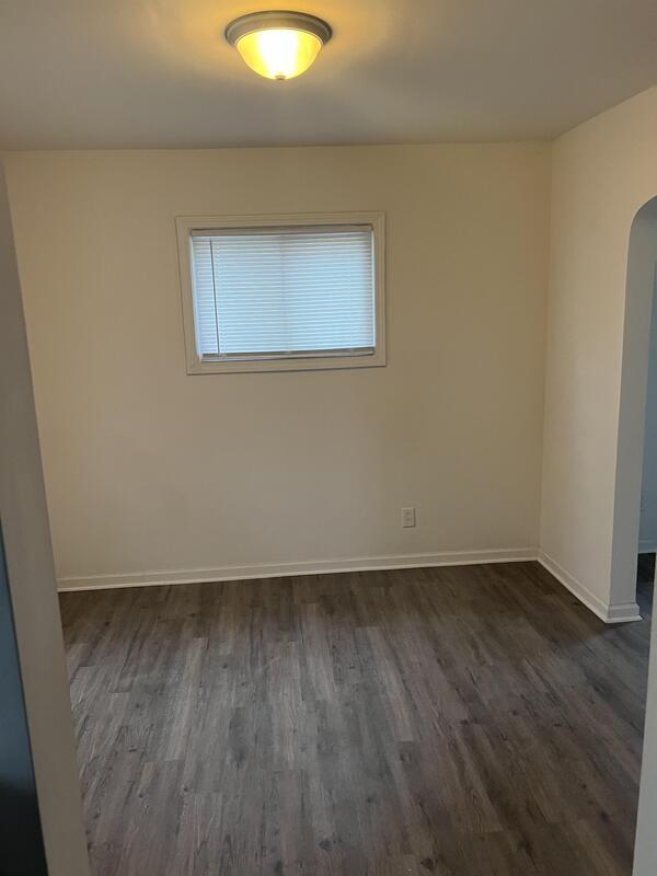 Building Photo - 20154 Meyers Rd