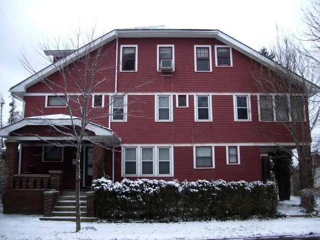 Building Photo - 2210 Goodnor Rd