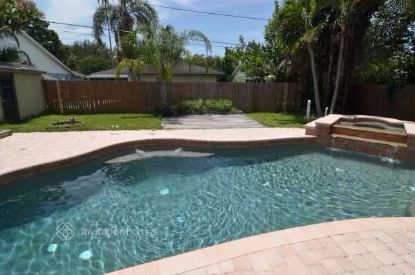 Foto del edificio - 5700 Venetian Blvd NE