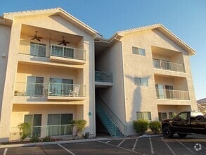 Building Photo - 3550 Bay Sands Dr