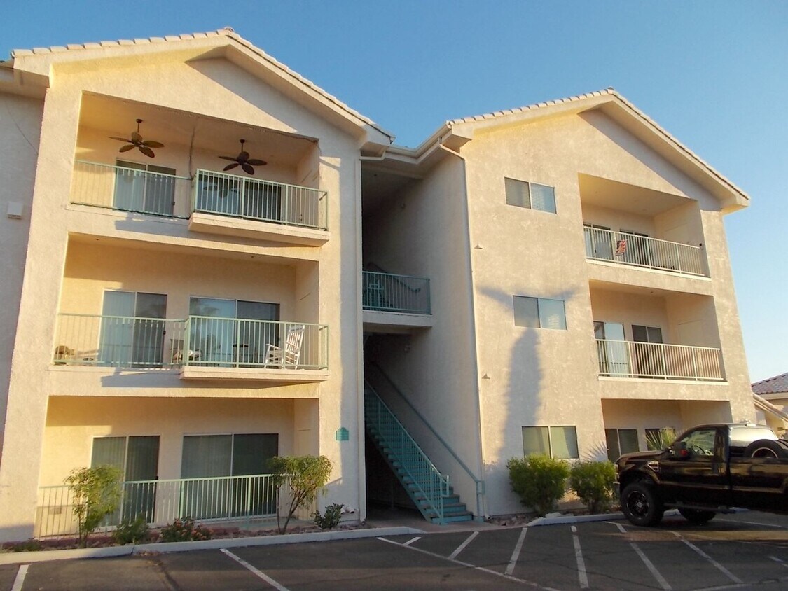 Primary Photo - 3550 Bay Sands Dr