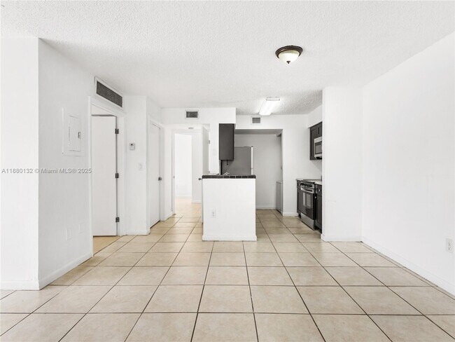 Foto del edificio - 15221 SW 80th St