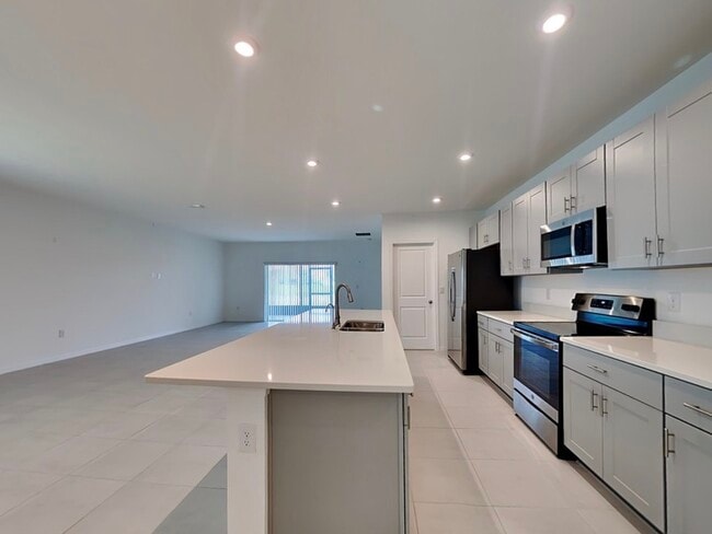 Building Photo - 393 Citrine Lp