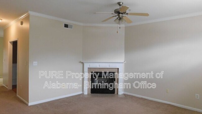 Building Photo - 206 Park Village Circle